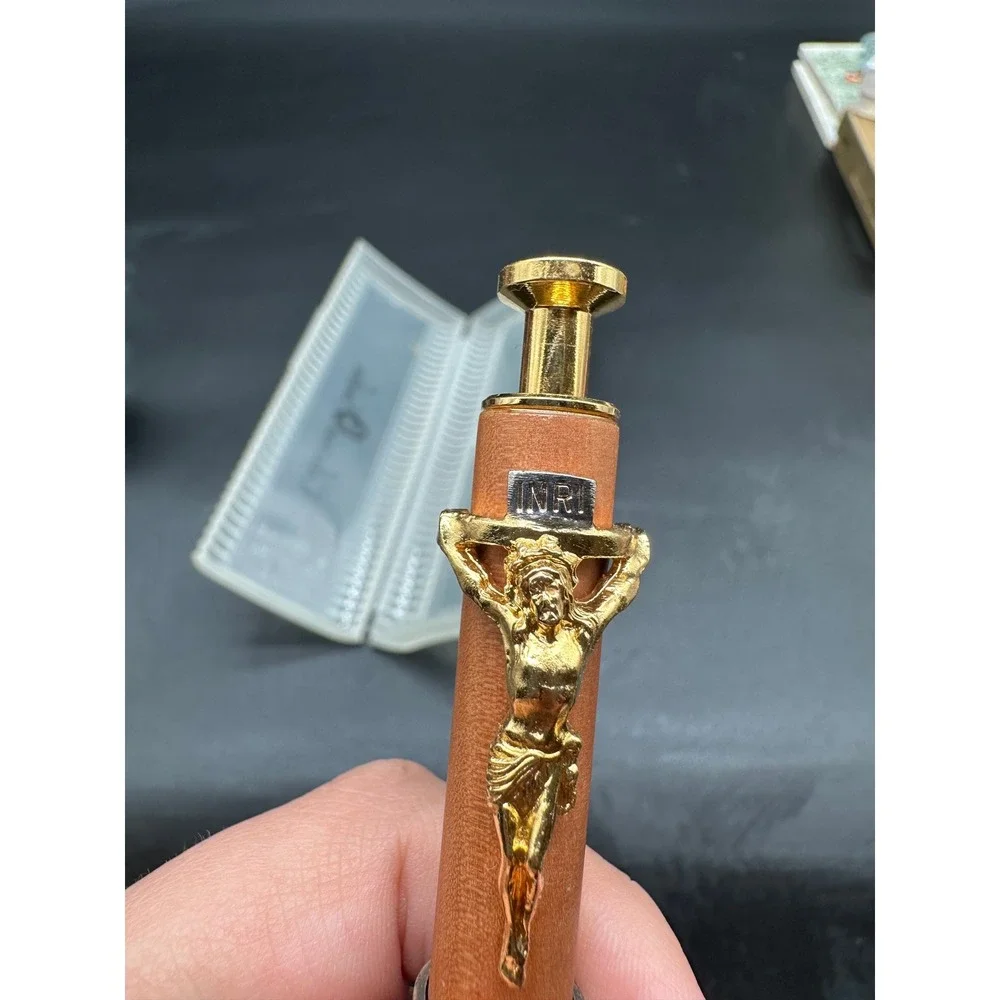 Wood‎ Crucifix Pen Gold Tone Jesus Relief Peace on Earth Boxed Religious INRI